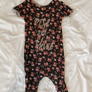 Rags to Riches One Piece Floral Romper Size 4
